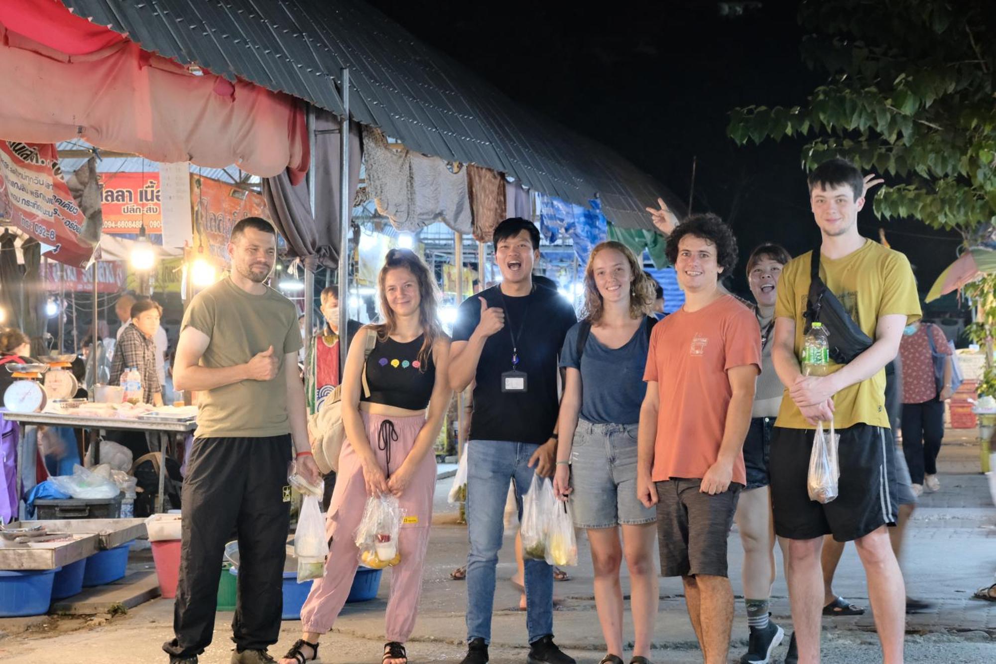 旅馆 廊曼机场维哈旅舍 *